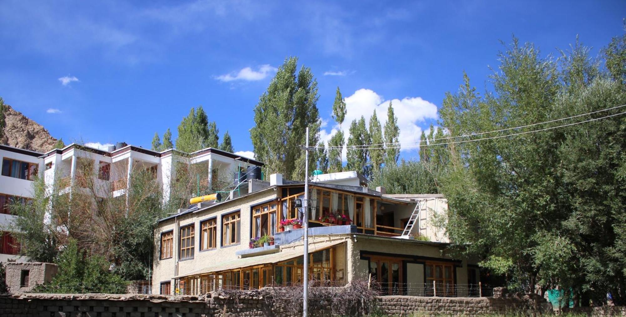 Karma Lodge Лех Экстерьер фото